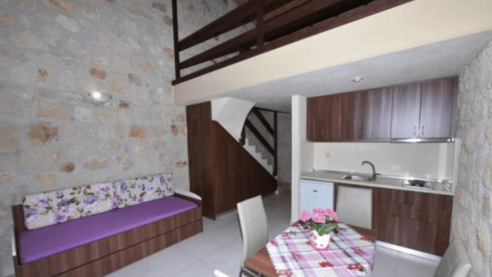 Vila Tsimpoukas Village