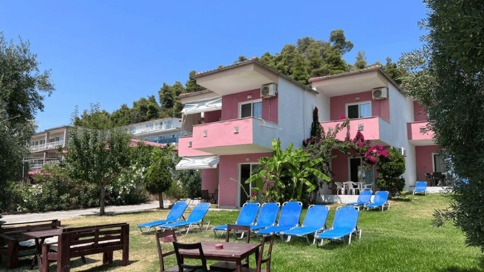 letovanje/grcka-2025/halkidiki/kasandra/nea-skioni/vila-stavros-beach